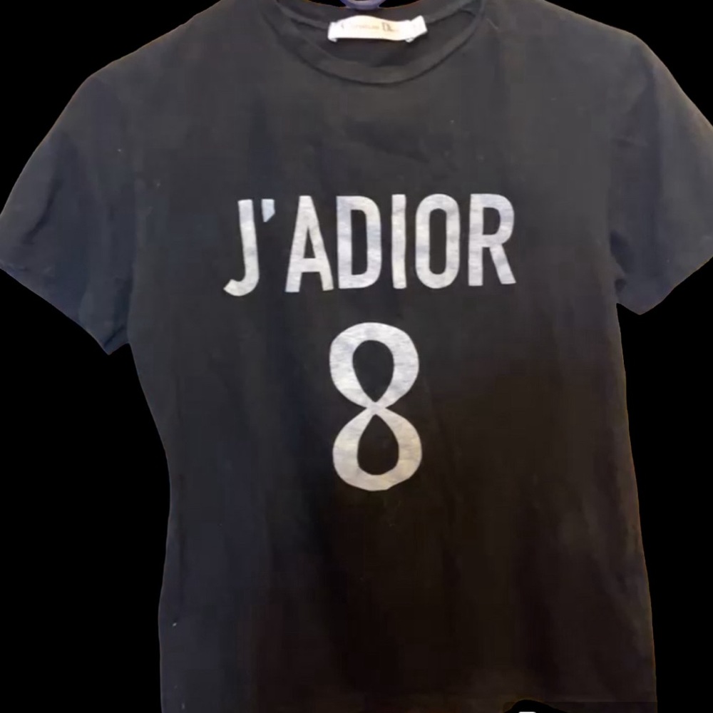 Black Dior T-shirt 👚🛍️🌹🖤